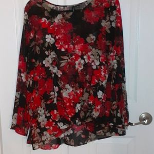 Floral Bell-Sleeved Blouse
